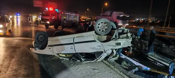 واژگونی خودرو پژو پارس در کمربندی جوادیه با ۳ مصدوم