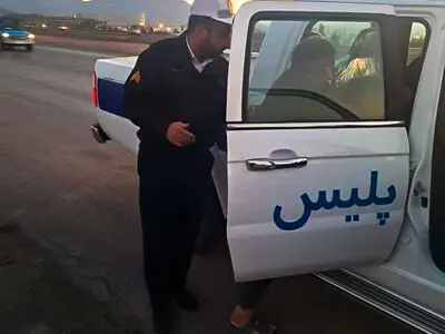 پلیس راه یزد، پیرمرد سرگردان در بیابان را به خانواده‌اش تحویل داد