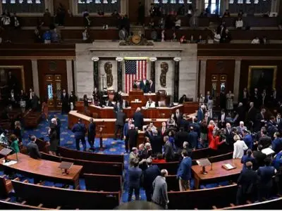 کنگره آمریکا دست ترامپ را در حمله به ایران می‌بندد