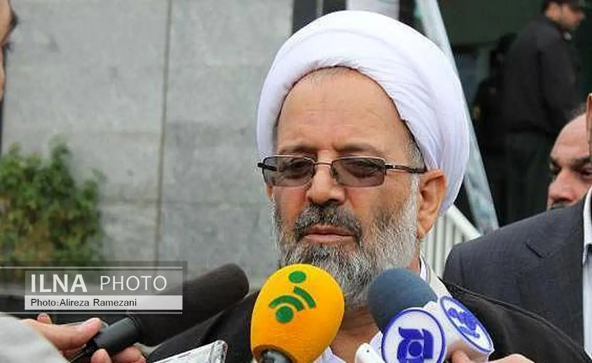 باید در روشهای خدمتسربازی تجدیدنظر شود/ بازداشت سربازانفراری قانون سراسری است
