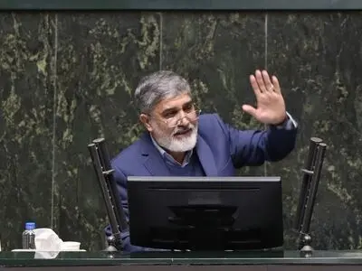 بازنشستگی اساتید دانشگاه فرهنگیان مورد توجه مسئولان قرار بگیرد