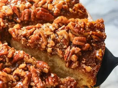 طرز تهیه کیک گردو برگردان