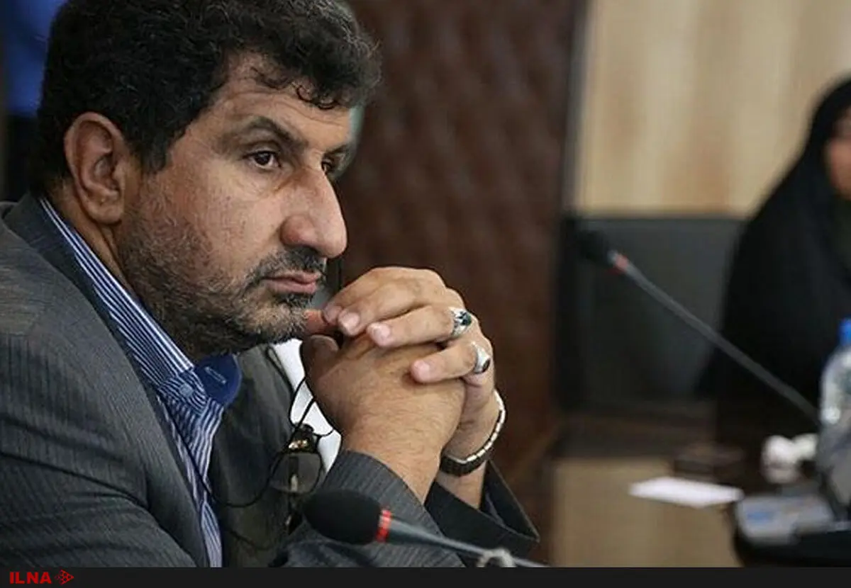 خستو: امیدواریم حال رئیس شورا از حرف‌هایمان بد نشود/ انتقاد اعضای شورا از نحوه انتخاب شهردار / ملاک انتخاب شهردار قانون باشد 