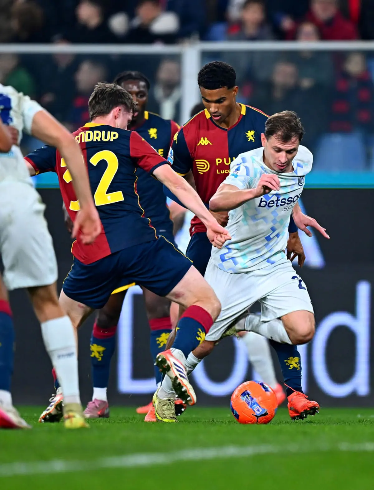 ویدیو: خلاصه بازی جنوا 1 - اینتر 2