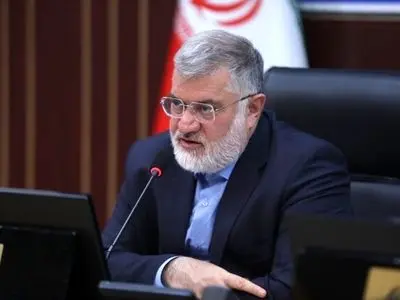 مردم در مصرف بنزین صرفه‌جویی کنند/ وفور کالاهای اساسی در کشور 