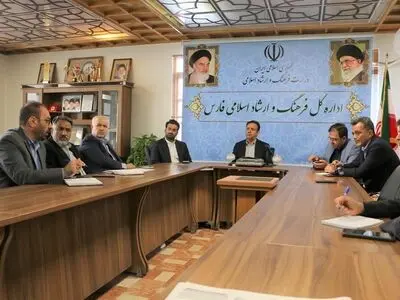 سعدی شاعر دوستی و ارتباطات انسانی است /گل‌باران آرامگاه سعدی در اردیبهشت شیراز