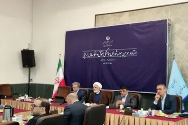 مدارا با مردم و خدمت به آن‌ها مهم است/ وزارت کار پای شایسته‌سالاری ایستاد و هزینه داد