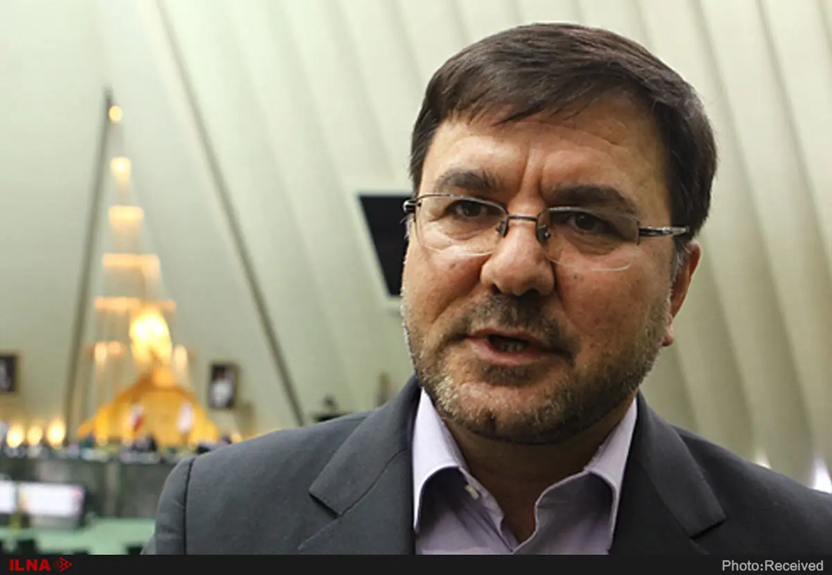 دولت رقیب بخش خصوصی دیده نشود/  فساد در دستگاه‌های اداری و اقتصادی یکی از مشکلات سر راه تولید است/چشم همه دستگاه‌ها به تولیدکنندگان است