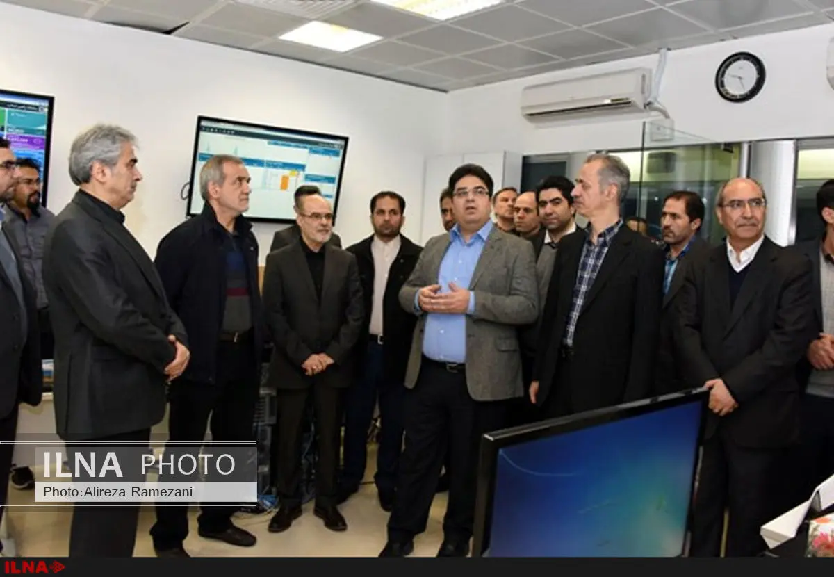 بازدید نایب رییس مجلس از سامانه‌های پرداخت بانک مرکزی