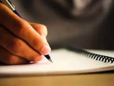 تلاش تاجیکستان برای حفاظت از زبان/ میراث‌بران و صاحبان زبان فارسی بیش از همه مقصرند