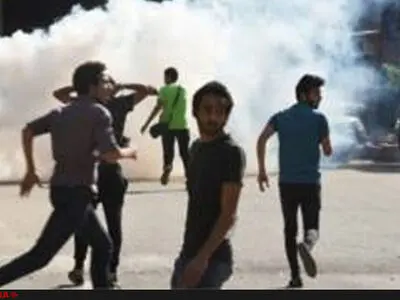 پلیس ضدشورش مصر با معترضان درگیر شد