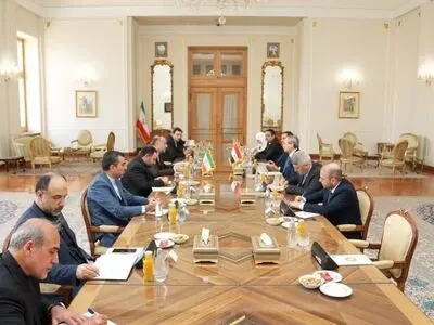 عبداللهیان ونظیره السوري یتباحثان حول القضایا الاقلیمیة والدولیة