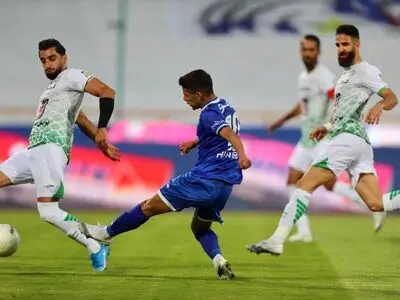 ویدیو: خلاصه بازی استقلال 2 - ذوب آهن صفر / صعود آبی پوشان به یک چهارم نهایی جام حذفی