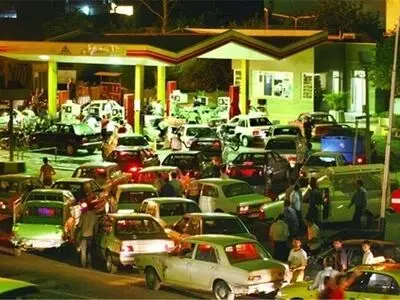 رسیدگی به شکایات مال باختگان حوادث اخیر  گرانی بنزین در کرج وفردیس / پلیس در کنار مردم است 