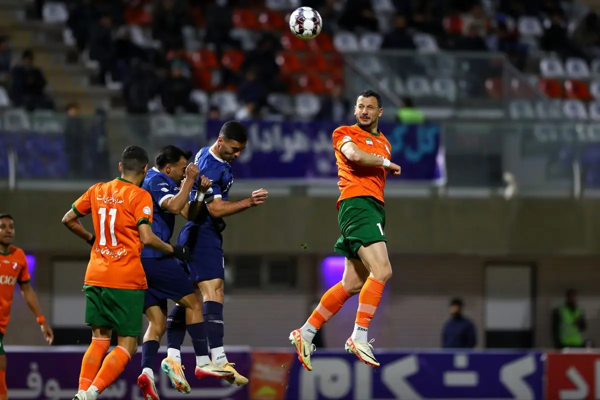 گل گهر دربی کرمان را فتح کرد/ پیروزی پرگل چاردملو در یزد