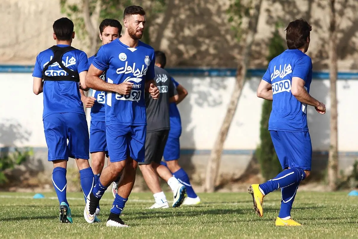 بازیکن جنجالی اسبق استقلال بازی با پرسپولیس را از دست داد