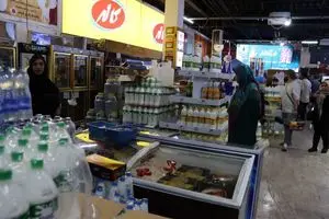 نظارت مستمر بر نرخ و نحوه عرضه کالاها در جزیره کیش