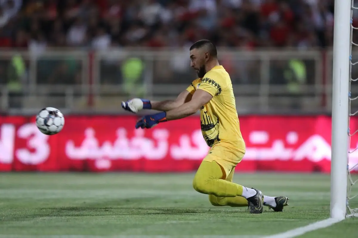 دروازه بان پرسپولیس از جمع سرخپوشان جدا شد