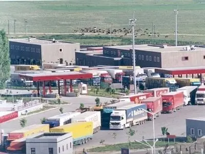 Iran trade with Pakistan not to be affected by Taliban