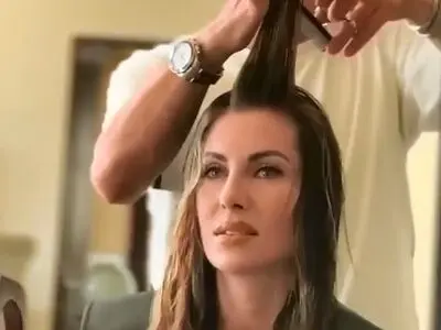 ویدیو وایرال شده از مورگان اورتگاس فرستاده ویژه آمریکا در امور خاورمیانه در آرایشگاهی در بیروت لبنان