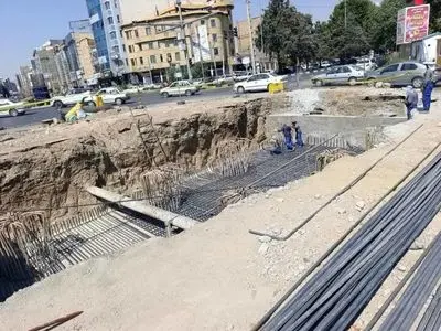 شهردار ارومیه وعده ۴ماهه بهره برداری از روگذر مخابرات ارومیه را داد/آسفالت ۲ میلیون و ۵۰۰هزار متر مربع از معابر شهری