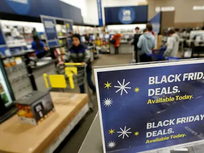 Black Friday in the United States sets a record for online sales
