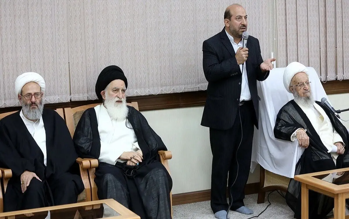زمینه ورود افراد دلسوز به آموزش و پرورش فراهم شود
