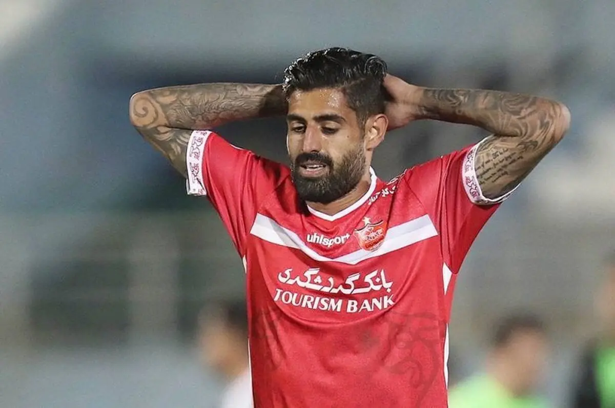 مدافع پرسپولیس در لیست فروش