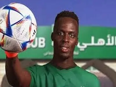 "مندی" بهترین بازیکن دیدار پرسپولیس و الاهلی شد
