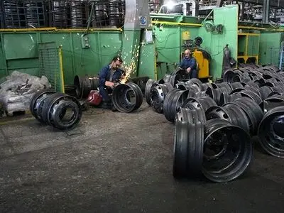 از برگزاری انتخابات شورا در «رینگ سازی مشهد» جلوگیری می‌کنند/ کارفرما با استفاده از فقدان تشکل کارگری،  ۵۱ درصد از سهام کارخانه را واگذار کرد 