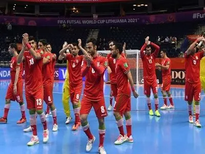 ایران تفوز على ایطالیا بکرة الصالة
