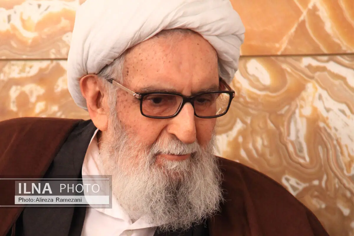 آیت‌الله واعظ طبسی، درگذشت آیت الله خزعلی را تسلیت گفت