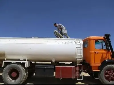 Afghanistan tightens fuel import controls: official