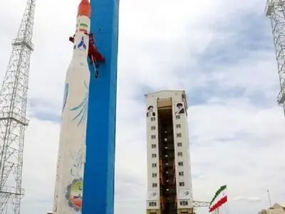 فرمانده کل ارتش پرتاب ماهواره ‌بر ذوالجناح را به وزیردفاع تبریک گفت