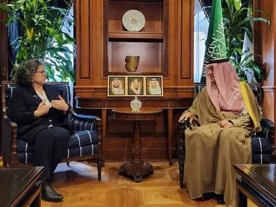 دیدار سفیر فرانسه در سوریه با وزیر مشاور در امور خارجه عربستان