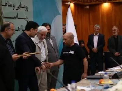 تقدیر از «قهرمانان معمولی» شهر 