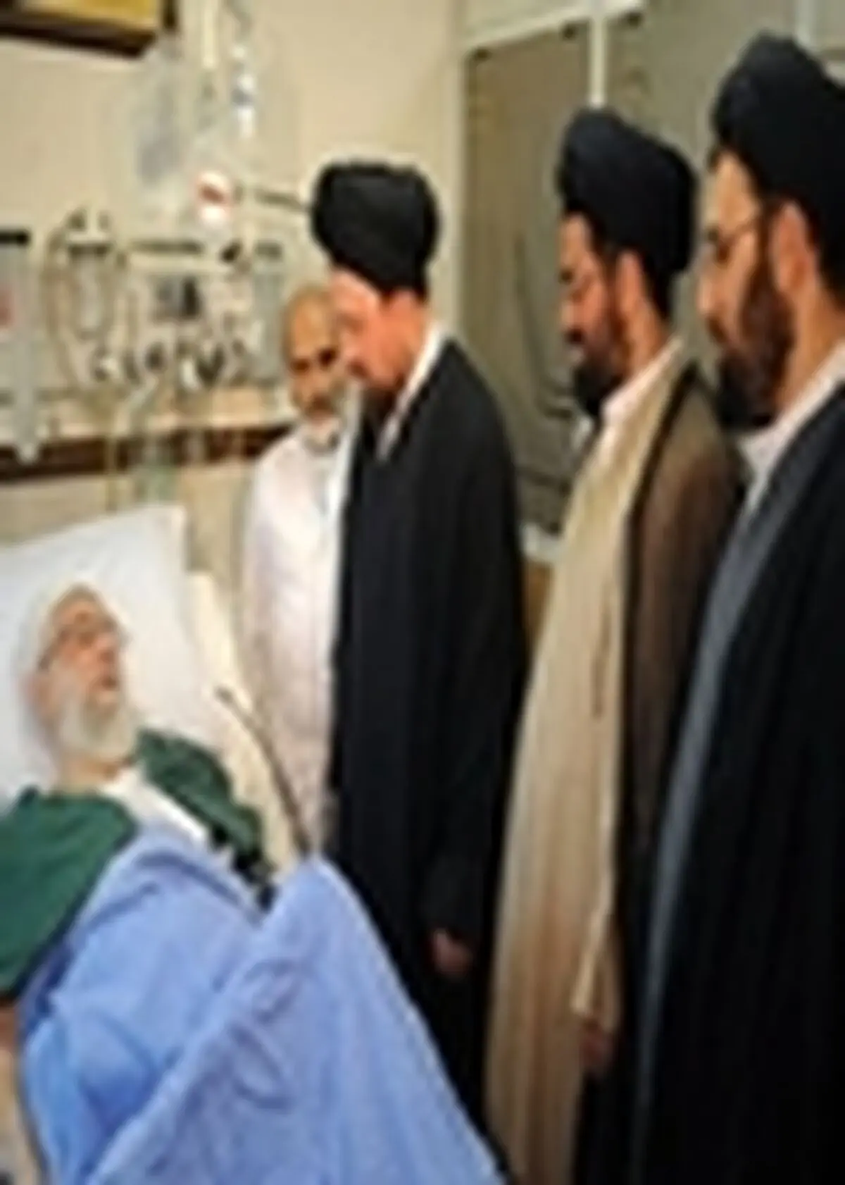 سید حسن خمینی از رهبر معظم انقلاب عیادت کرد