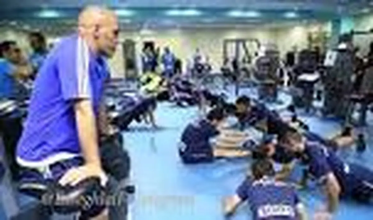 تمرین بدنسازی و هوازی شاگردان منصوریان در ایروان
