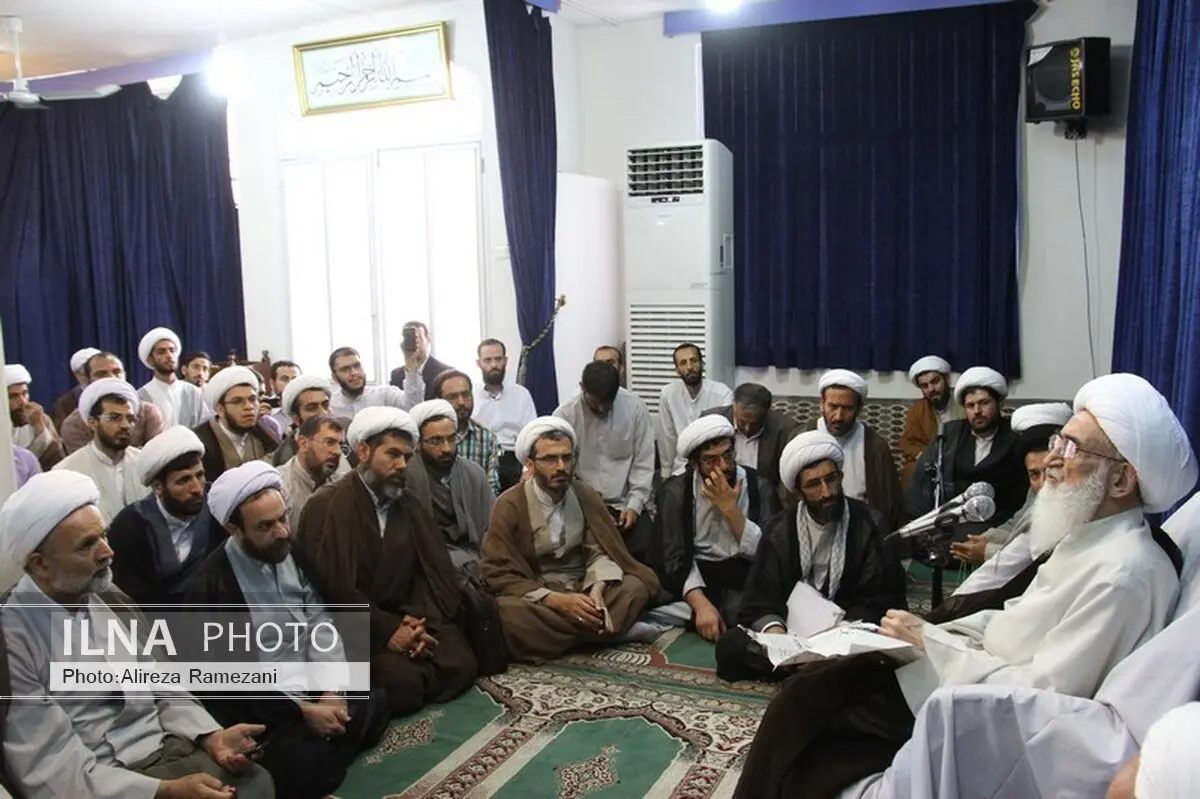 ورود فرزند آیت الله مصباح یزدی با شعار «ما هم اجازه نمی‌دهیم»