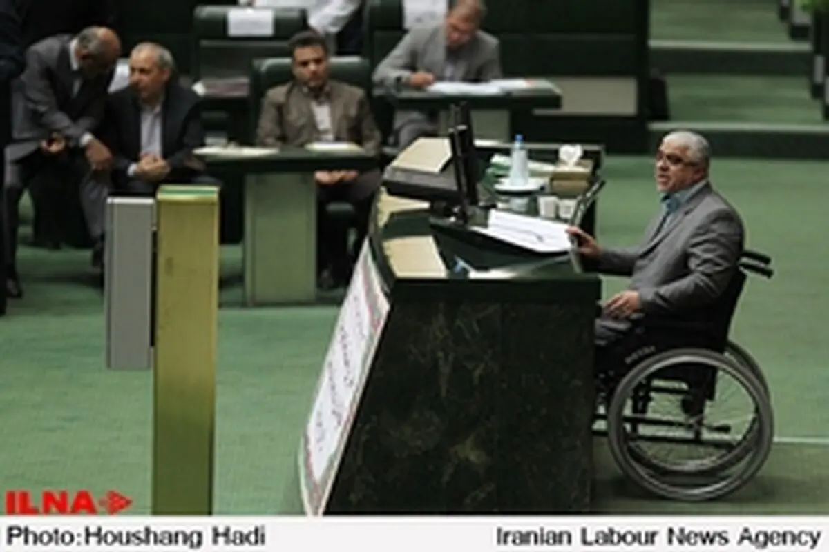 جعفرزاده: عده‌ای می‌خواهند میان دولت یازدهم و مجلس فاصله بیاندازند