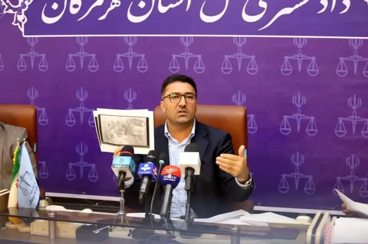 تشکیل ۳۰۳ پرونده قضایی برای سرکردگان قاچاق سوخت در بندرکلاهی میناب