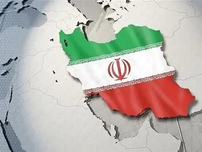 فضا برای رشد بخش خصوصی مناسب نیست/ تاسیس اقامتگاه بومگردی نیاز به ۲۰۰ مجوز دارد/ امضاهای طلایی مانع بهبود کسب و کارها است