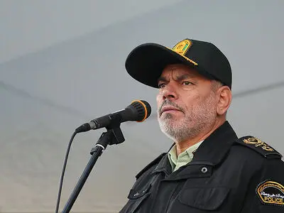 سربازان زینت کشور، عزت دین و سازندگان امنیت مردم هستند