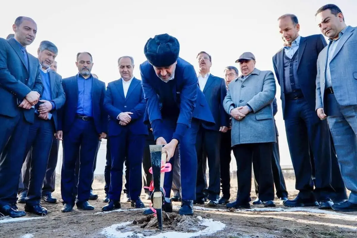 عملیات اجرایی بازتوانی و ساخت نیروگاه سیکل ترکیبی تبریز کلنگ زنی شد