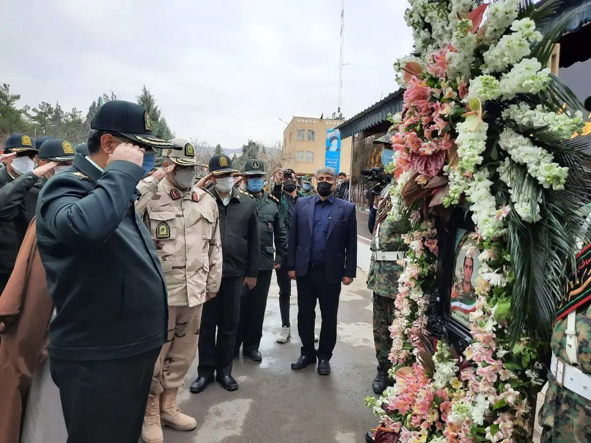 پیکر افسر شهید نیروی انتظامی امروز در مشهد تشییع شد