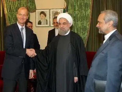 الرئیس روحانی یلتقی رئیسی شرکتی 'ایرباص' و'توتال'