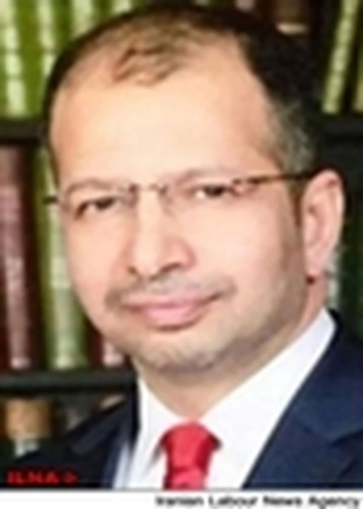 رئیس پارلمان عراق برای دیدار از ایران بغداد را ترک کرد