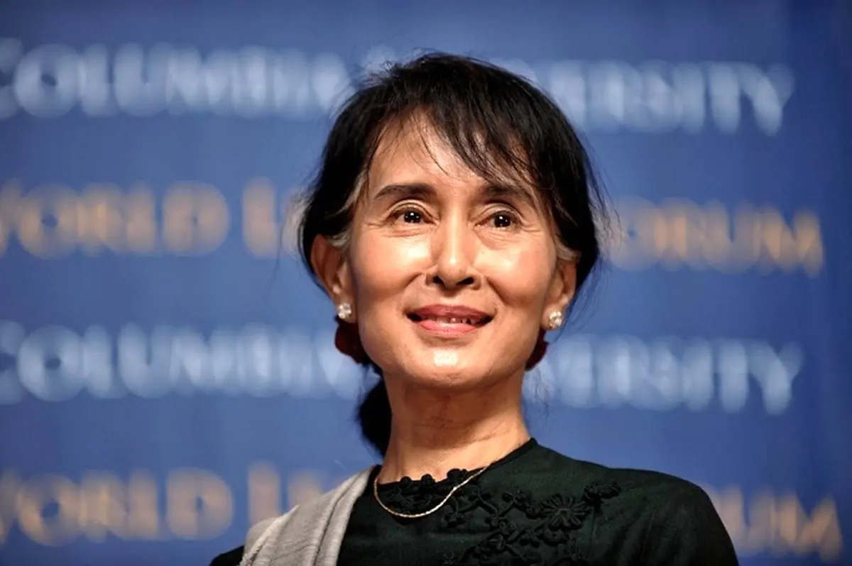آنگ سان سوچی از زندان آزاد شد