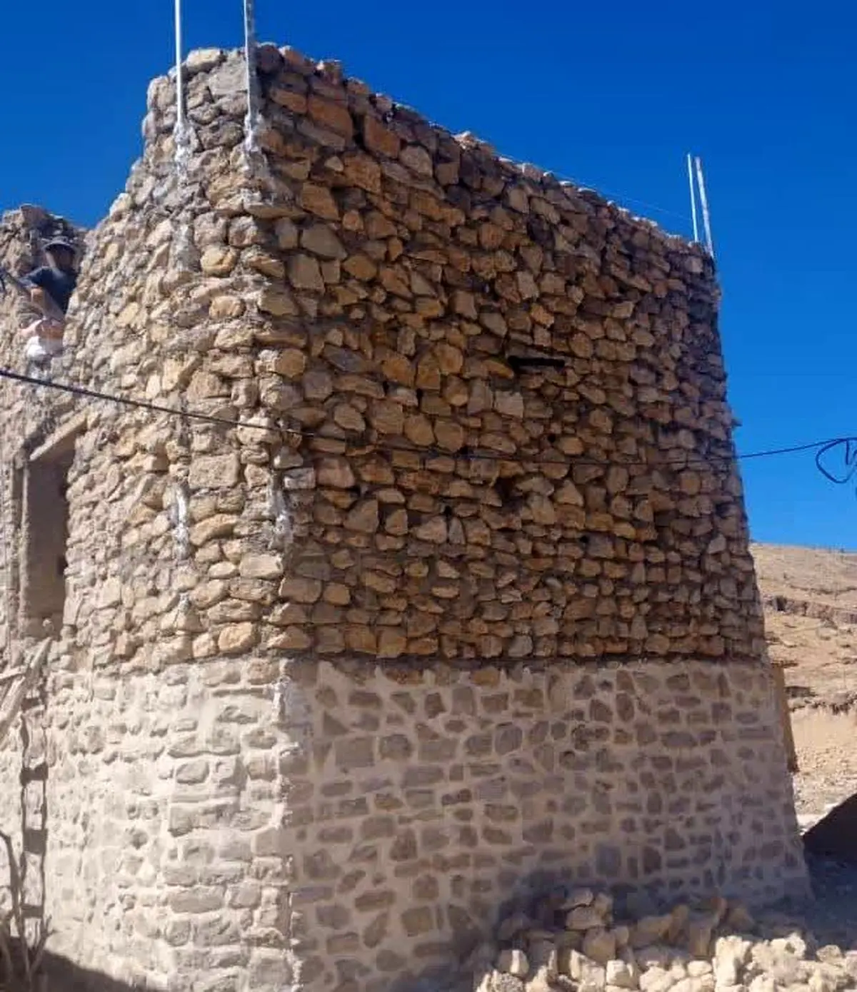 مرمت برج تاریخی رکن‌الدین خلار در سپیدان آغاز شد