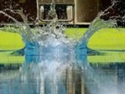 سومین دوره جشنواره شنا دختران زیر ۱۰ ساله‌های آذربایجان شرقی برگزار شد